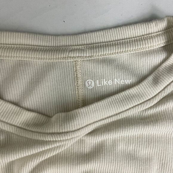 Lululemon Side-Cinch Ribbed Tee - Picture 6 of 6